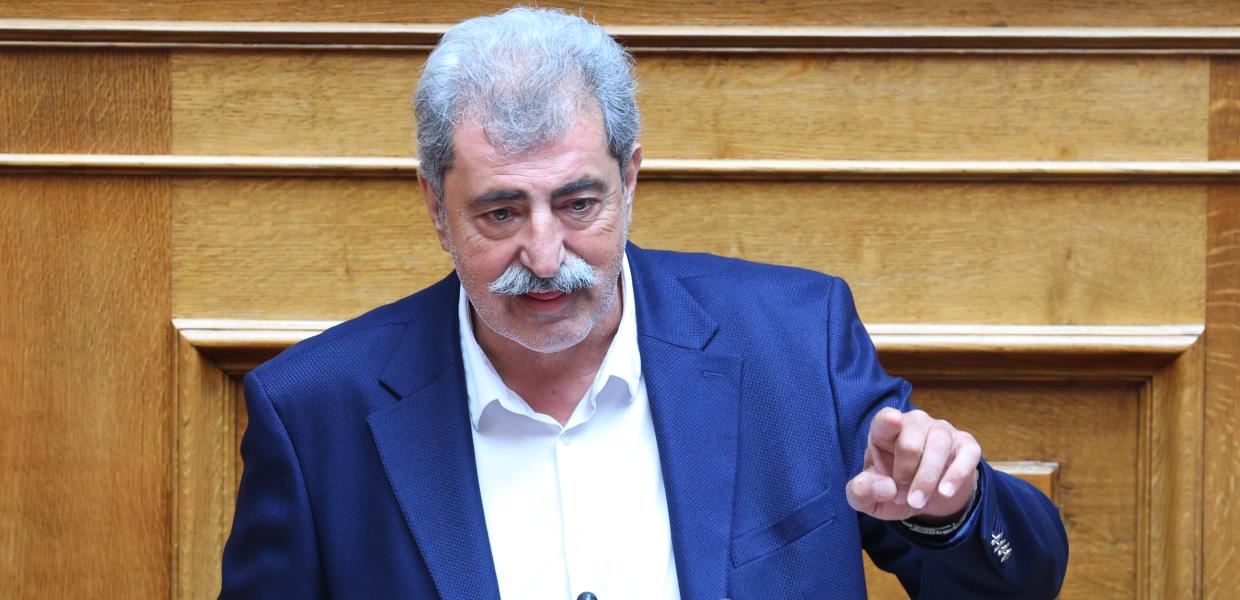 Ο Παύλος Πολάκης στο βήμα της Βουλής