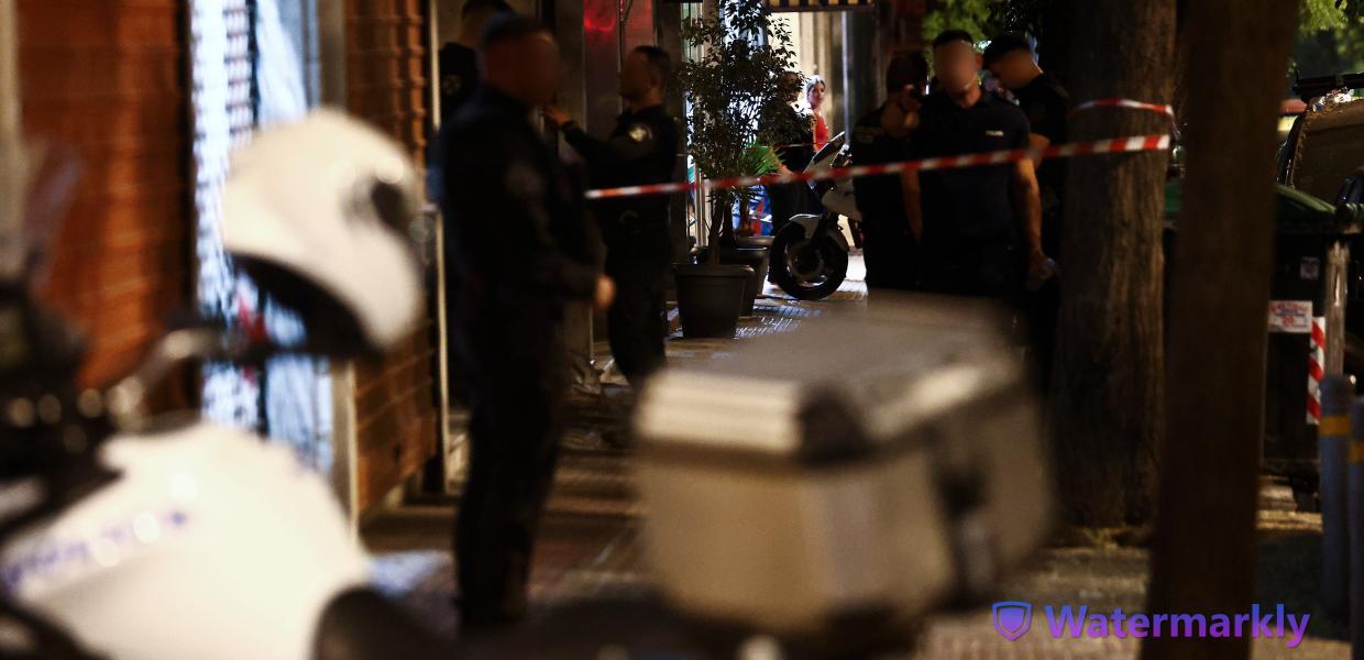 Αστυνομία έξω από το σημείο όπου δολοφονήθηκε ο Σταύρος Γεωργίου