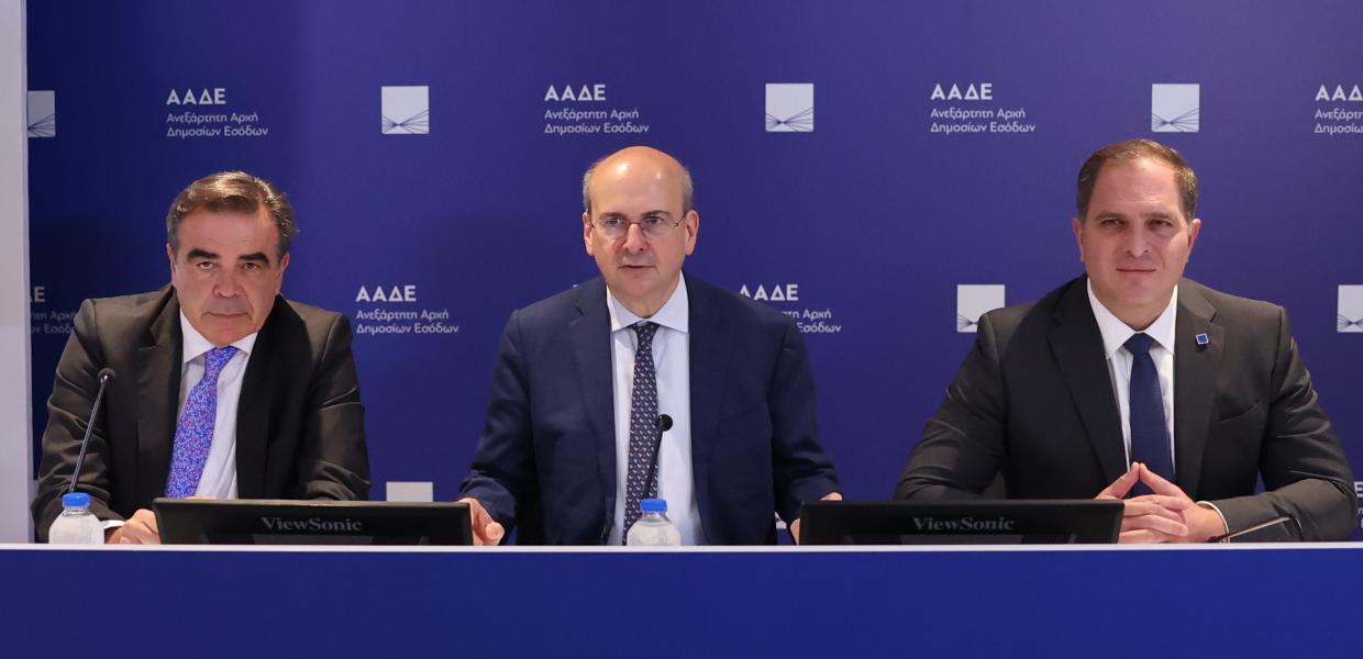 Ο Μαργαρίτης Σχοινάς, ο Κωστής Χατζηδάκης και ο Γιώργος Πιτσιλής