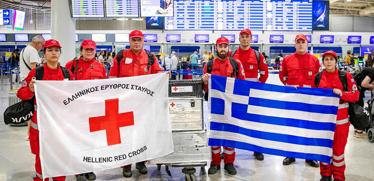 Διασώστες του ελληνικού ερυθρού σταυρού στη Βενεζουέλα για τους σεισμούς
