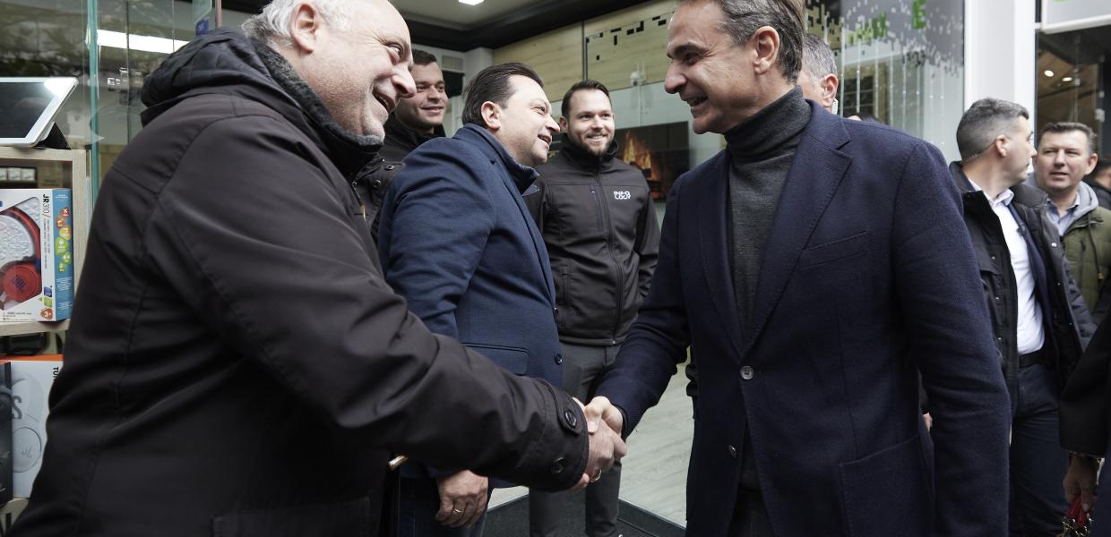 13273197_Mitsotakis_zivago.jpg