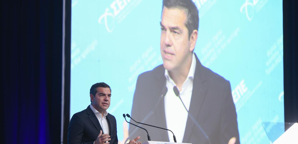 13282084_Tsipras.jpg