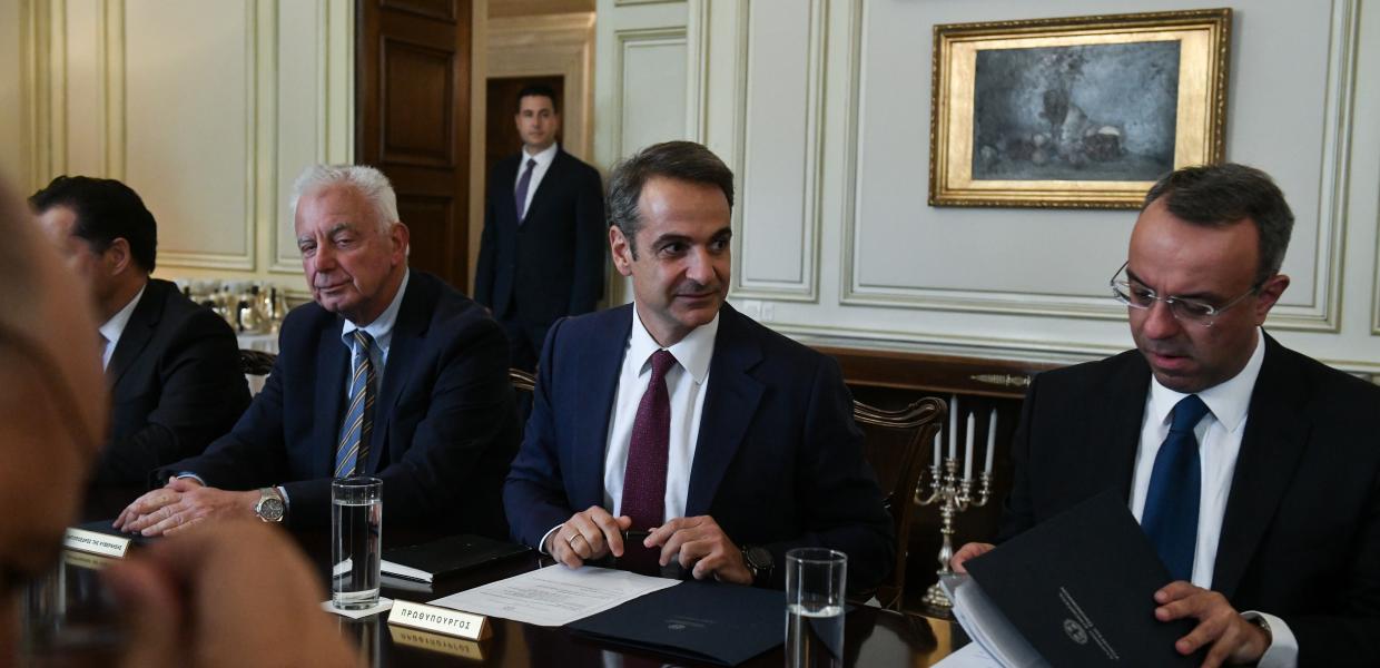 13296078a_Mitsotakis_Staikouras.jpg