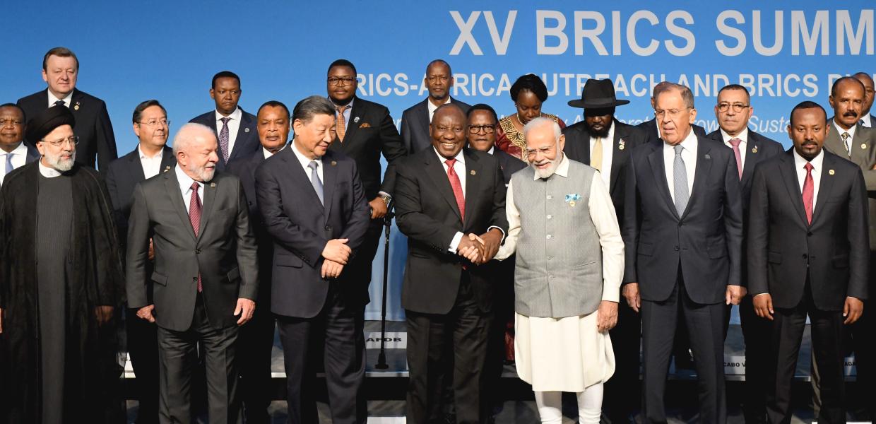 133846156_BRICS_PLAGIA.jpg