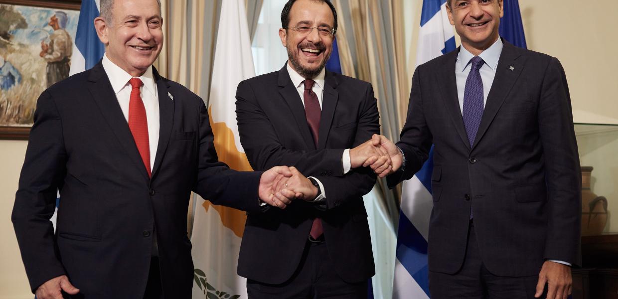 13386368a.jpg
