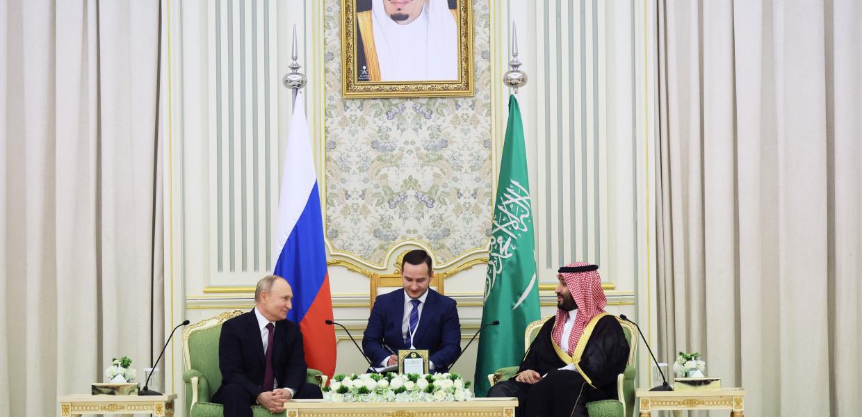 134332957_PUTIN_SAUD.jpg