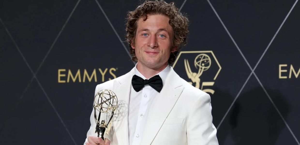 1344938The-Bear-Emmys-2024.jpeg