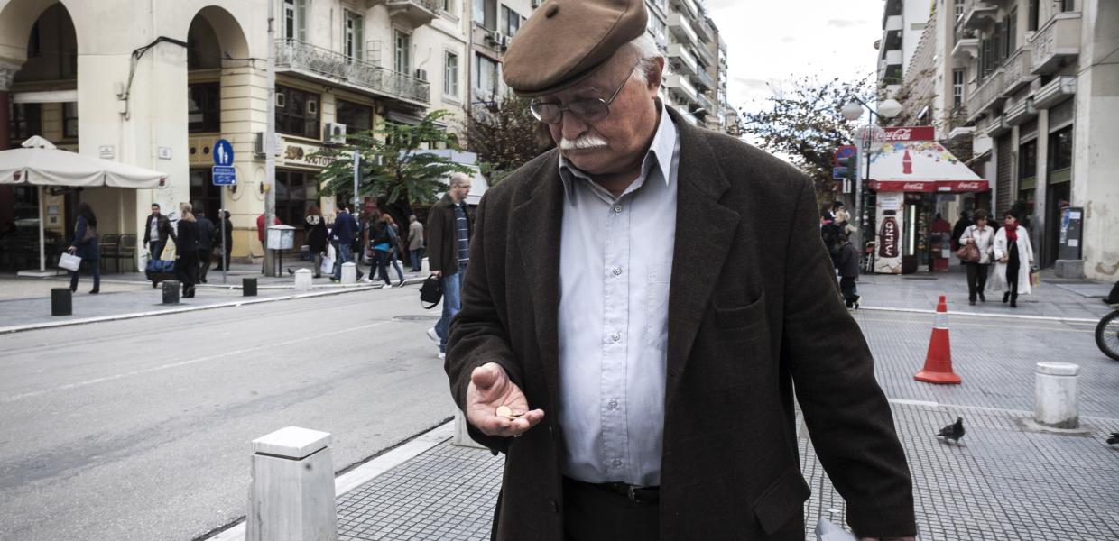 Αυξήσεις στο μισό του πληθωρισμού και επιδόματα πάνω στις κά