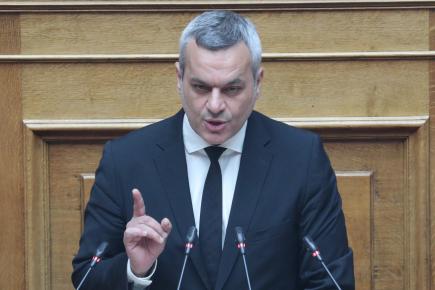 Χάρης Μαμουλάκης
