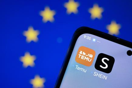 Temu και Shein σε οθόνη κινητού