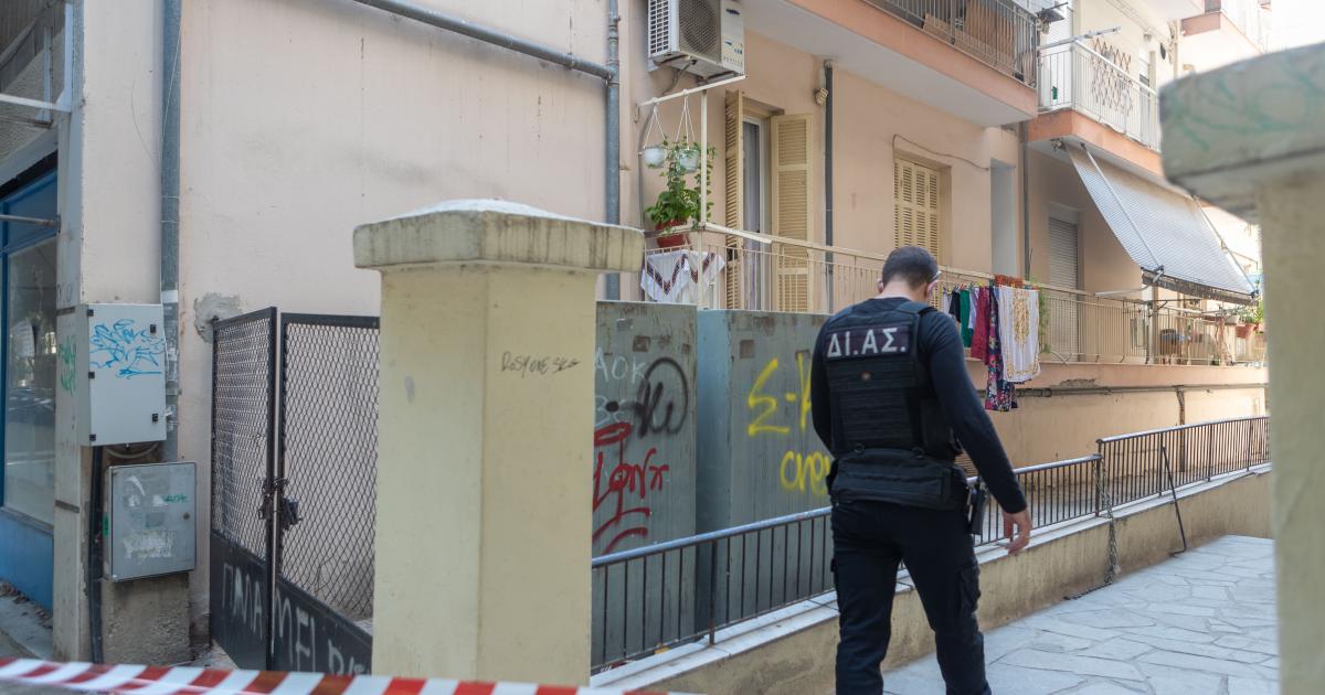 Γυναικοκτονία στη Θεσσαλονίκη / Αυτοκτόνησε στα κρατητήρια ο δράστης της  άγριας δολοφονίας της συντρόφου του | Αυγή